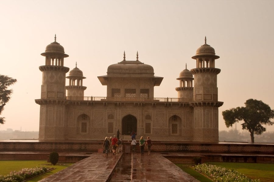 Itmad-ud-Daulah — La piccola Taj che anticipò la grande