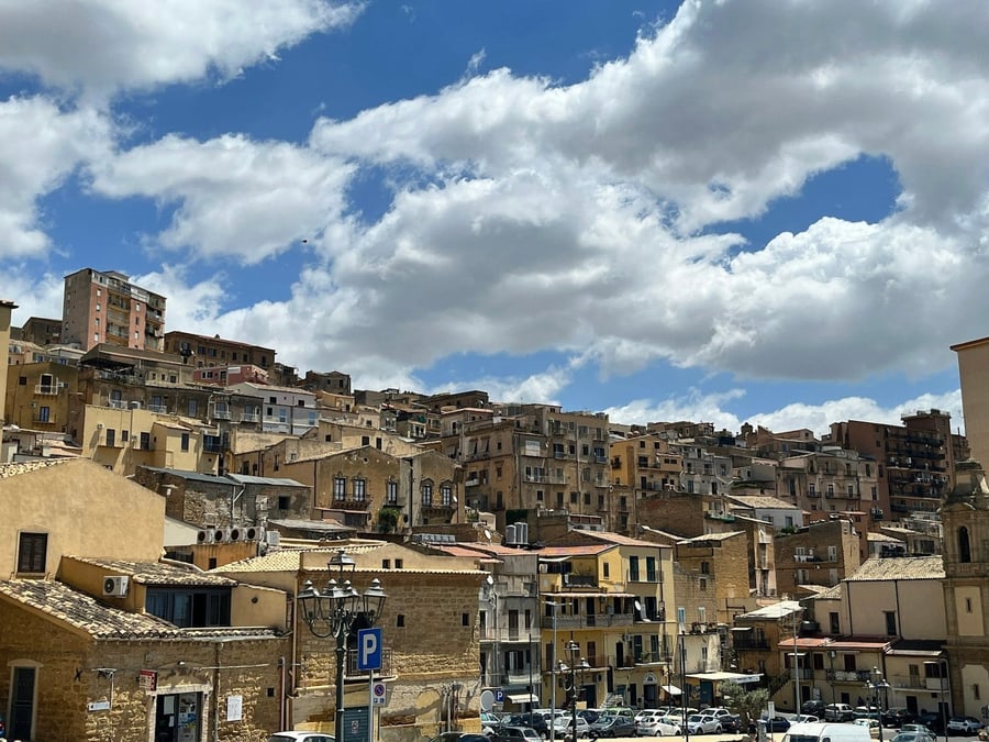 Agrigento's old town — The medieval town climbing the hill above the temples