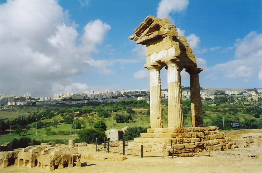Temple of the Dioscuri — Four columns that became the symbol of the Valley of the Temples