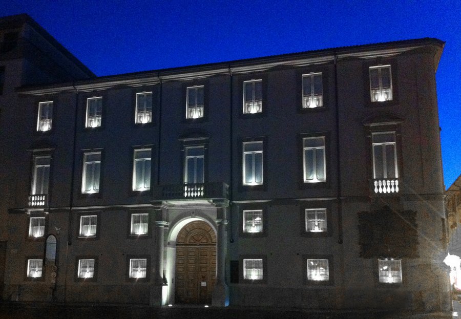 Palatium Vetus — Il palazzo più antico della città, illuminato dopo il restauro