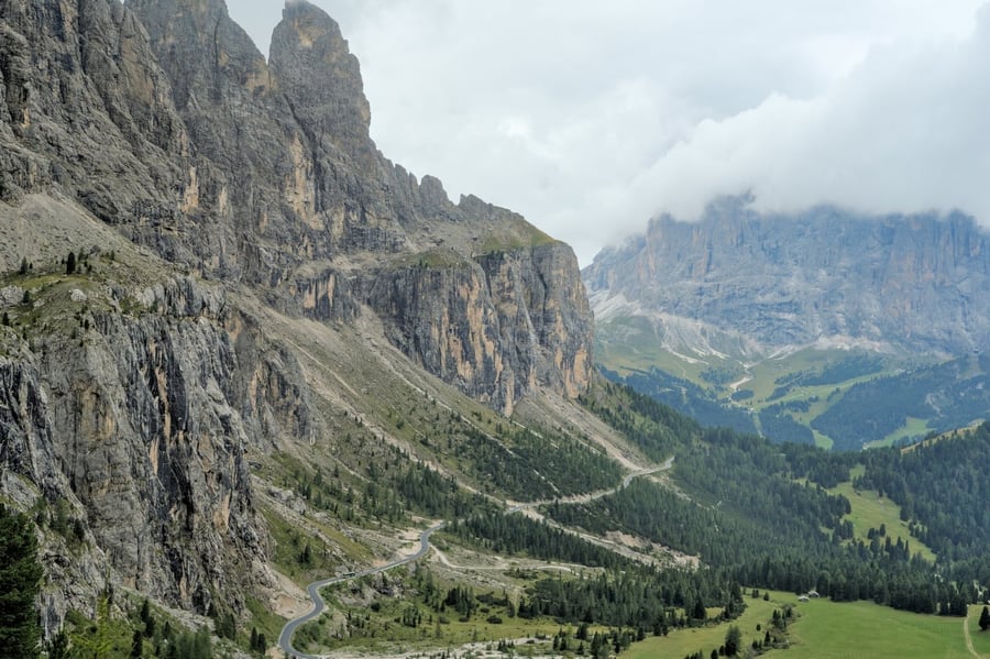 Il Passo Gardena — Il valico che collega l'Alta Badia alla Val Gardena