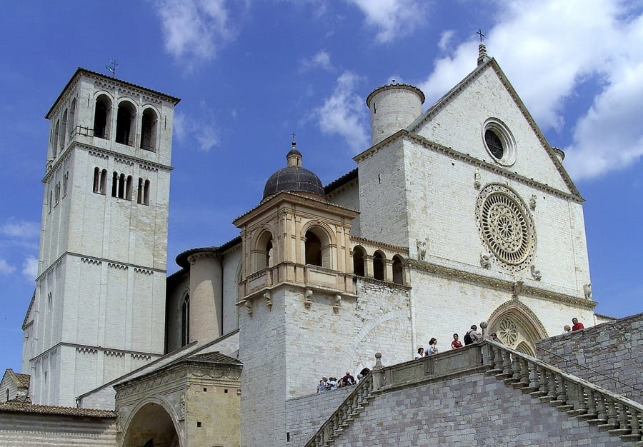 La Basilica di San Francesco — Due chiese sovrapposte sulla tomba del santo