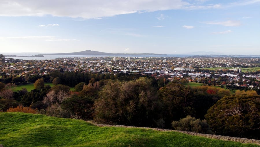 Maungakiekie, la collina di One Tree Hill — Un vulcano spento trasformato in parco e antico pa Maori