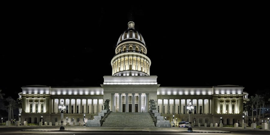 El Capitolio — The dome that echoes the US Capitol
