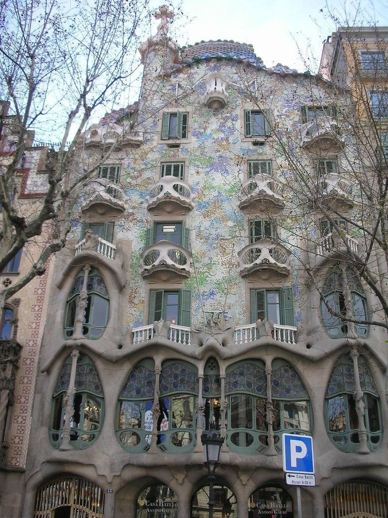 Casa Batlló — La casa dei draghi e delle ossa
