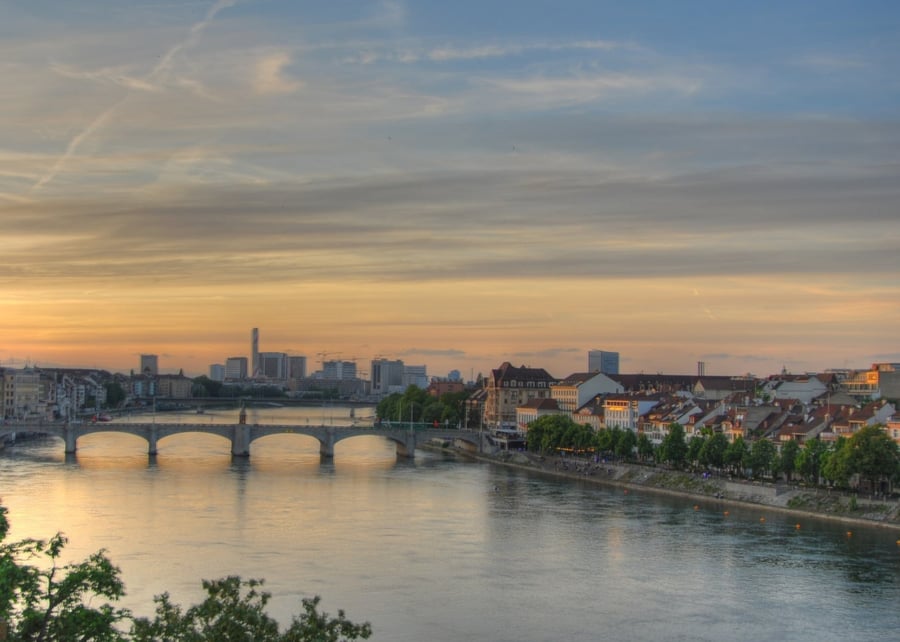 Mittlere Brücke — The first fixed bridge over the Rhine between the Alps and the North Sea