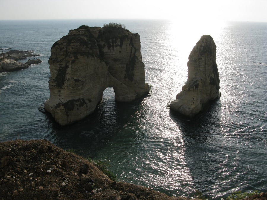 Le Rocce dei Piccioni — Due archi naturali scolpiti dal mare