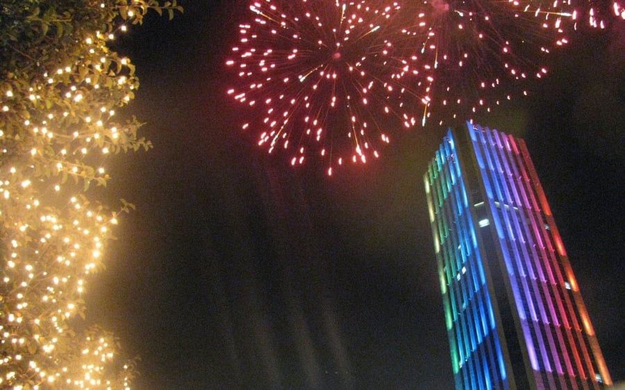 Colpatria Tower — The skyscraper that lights up at night