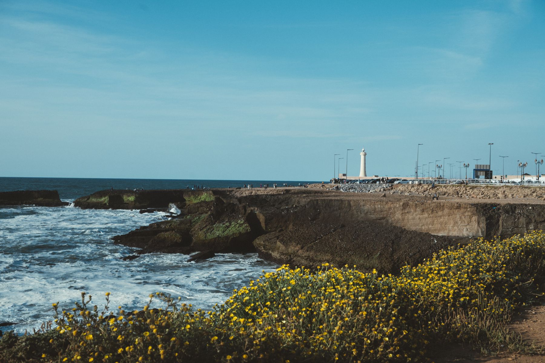 La Corniche di Ain Diab — Scogliere e onde atlantiche lungo il lungomare mondano della città