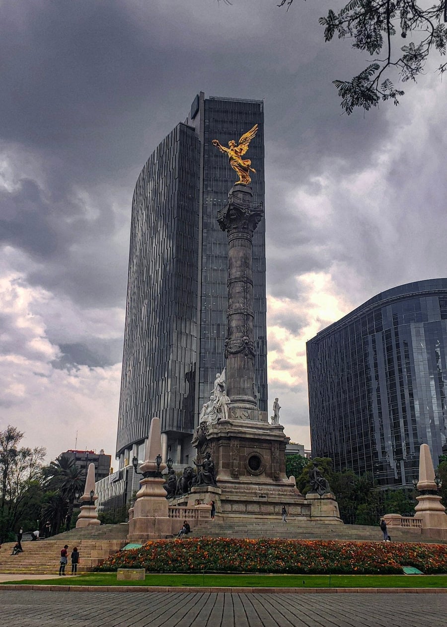 Ángel de la Independencia — La colonna dorata che veglia sul Paseo de la Reforma