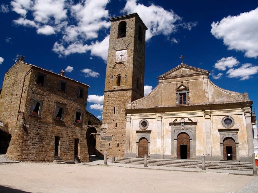 Church of San Donato — The cathedral of the suspended town