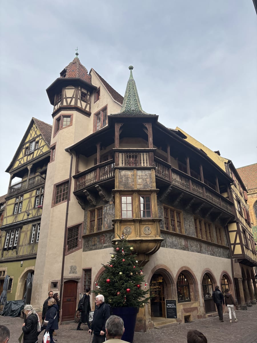 Maison Pfister — La casa rinascimentale con la torretta ottagonale