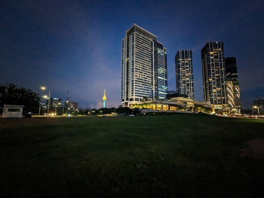 Galle Face Green — Il prato sull'oceano che oggi guarda i grattacieli