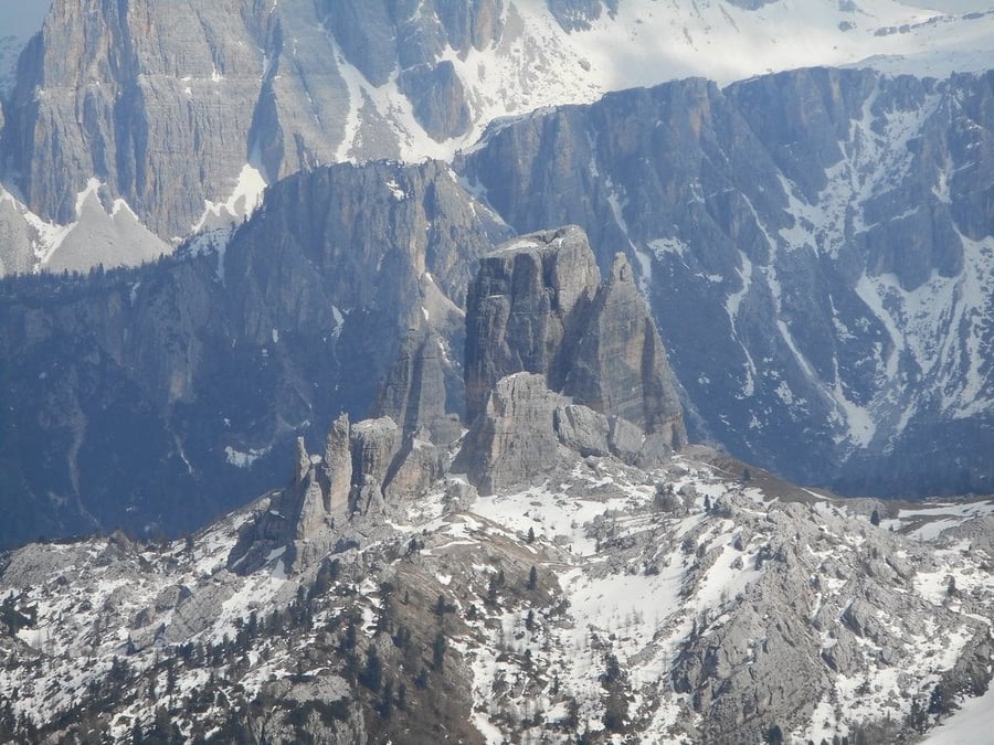Cinque Torri — Cinque guglie di roccia che furono trincea durante la Grande Guerra