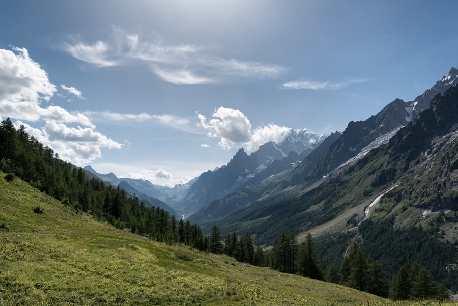 La Val Ferret — La valle verde che si apre ai piedi del versante italiano del Monte Bianco