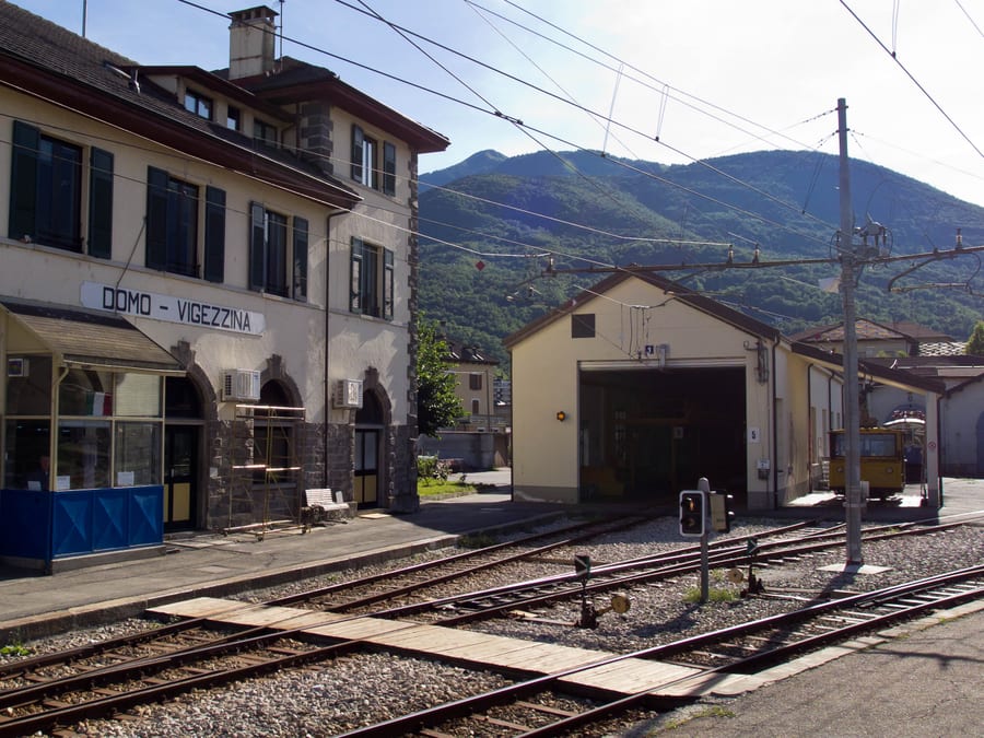La Vigezzina — Il capolinea del treno che sale in Val Vigezzo