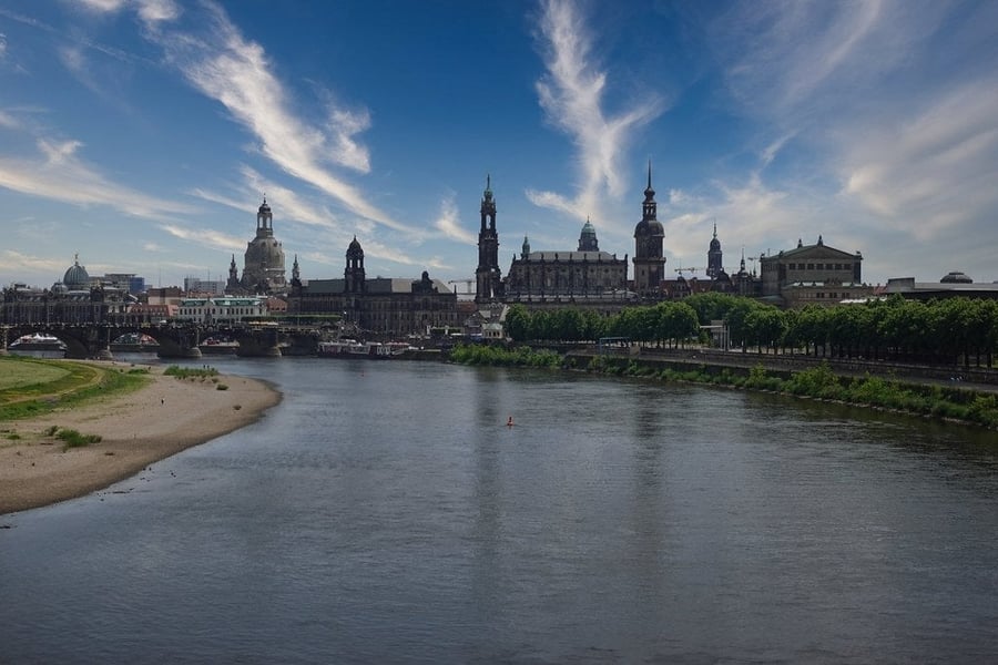 Altstadt Panorama — Baroque spires reflected in the Elbe