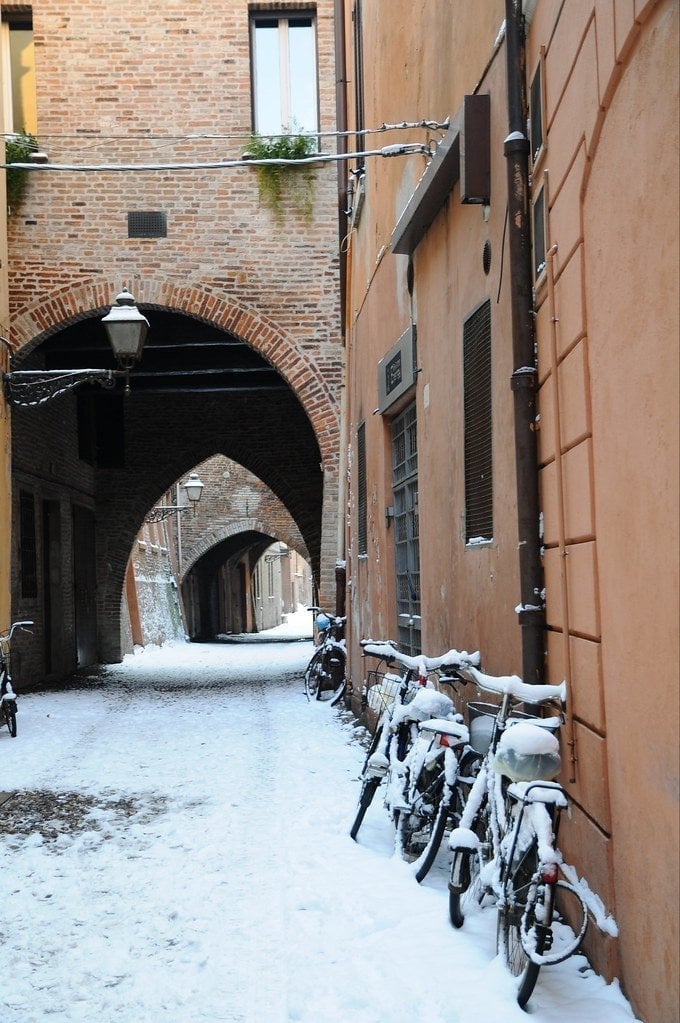 Via delle Volte — La strada medievale degli archi sospesi