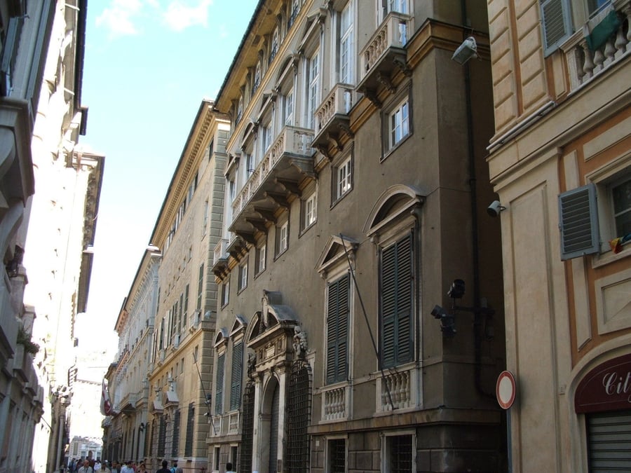 Via Garibaldi — La strada dei palazzi dei Rolli