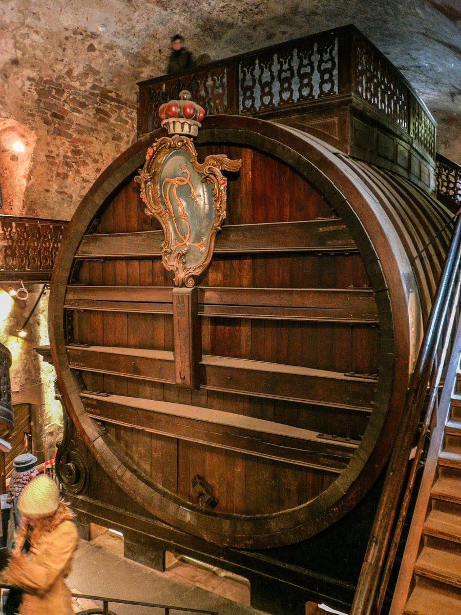 Il Grande Fass del castello — La botte da vino più grande del mondo