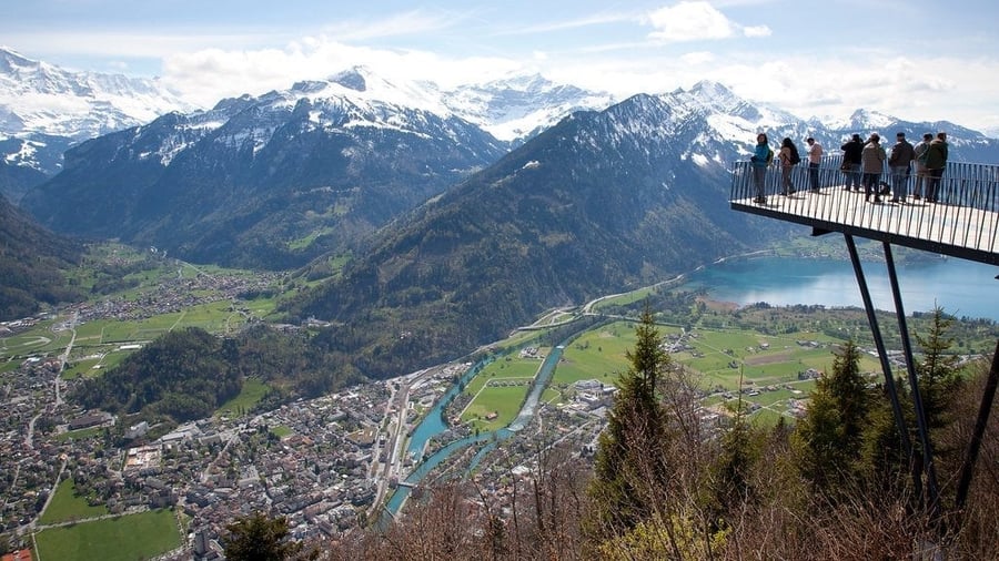 Harder Kulm — La lingua di terra tra i due laghi vista dall'alto