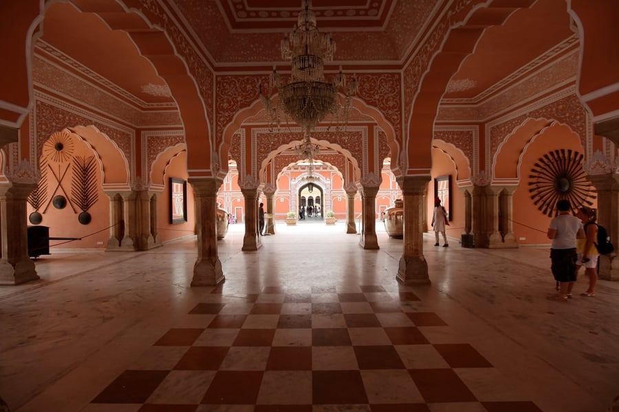 City Palace — La reggia che ancora ospita la famiglia reale