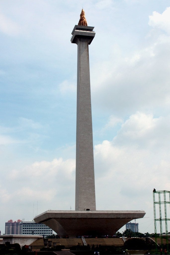 Monas — 132 metri e 50 chili d'oro per l'indipendenza