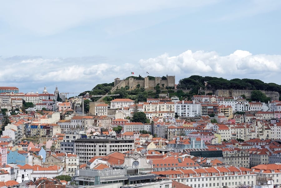 Il Castello di São Jorge — Il punto più alto della città vecchia