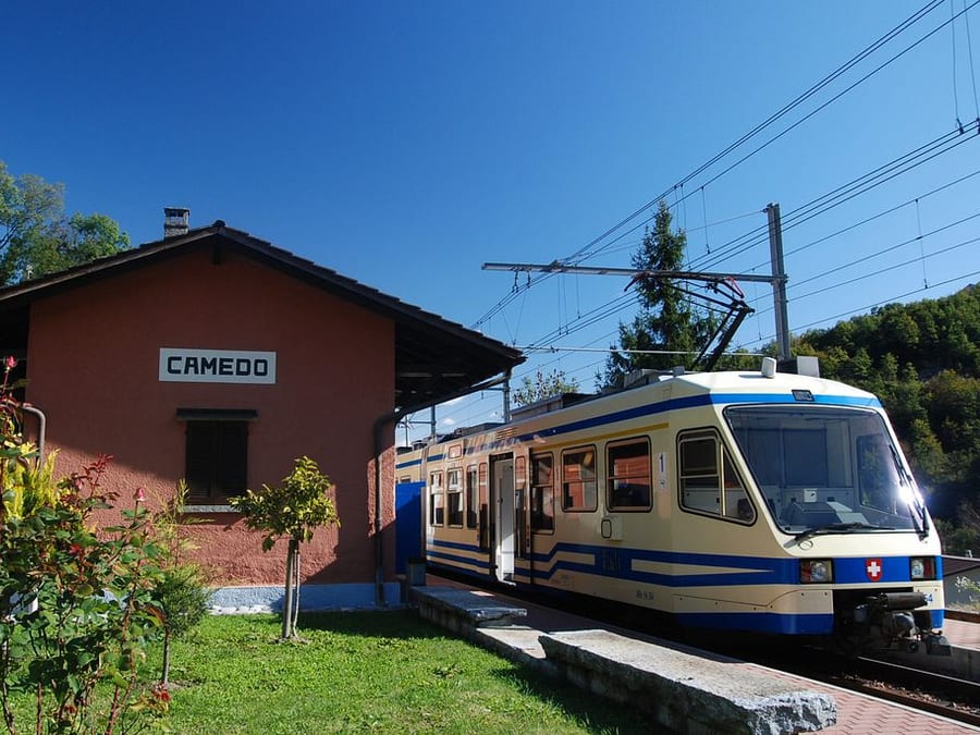 Il treno del foliage — Cinquantadue chilometri fino a Domodossola, due ore scarse