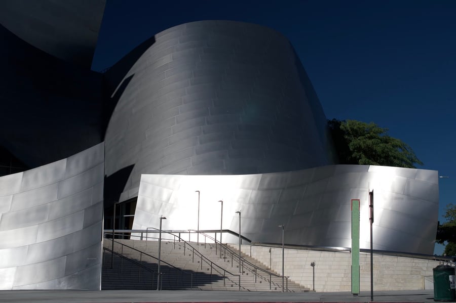 La Walt Disney Concert Hall — Vele d'acciaio firmate Frank Gehry nel cuore di Downtown