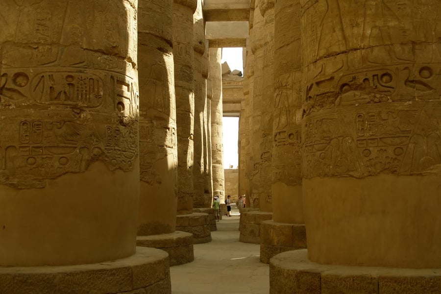 Il Tempio di Karnak — La selva di colonne della Grande Sala Ipostila