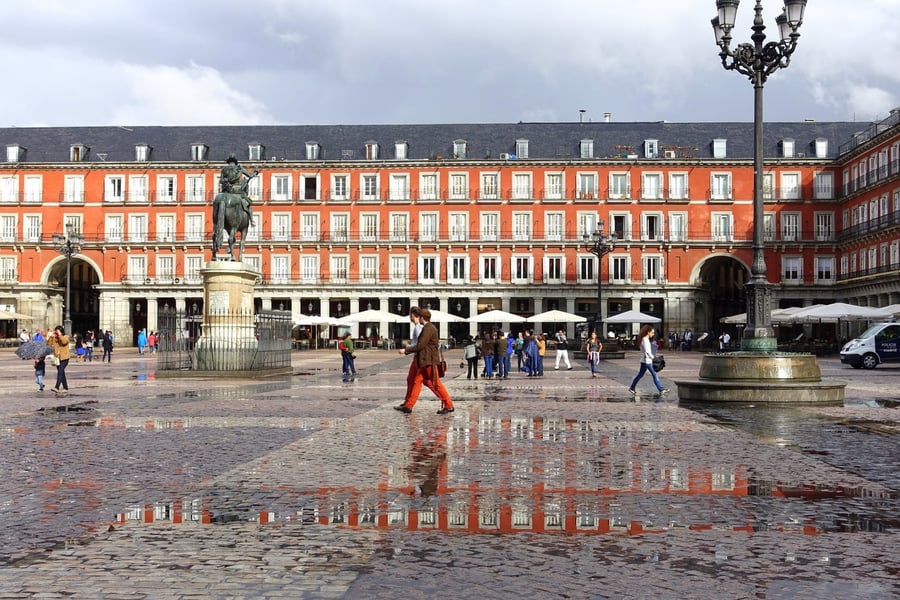 Plaza Mayor — Il salotto barocco di Madrid