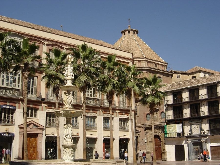 Plaza de la Constitución — Il salotto storico della città vecchia
