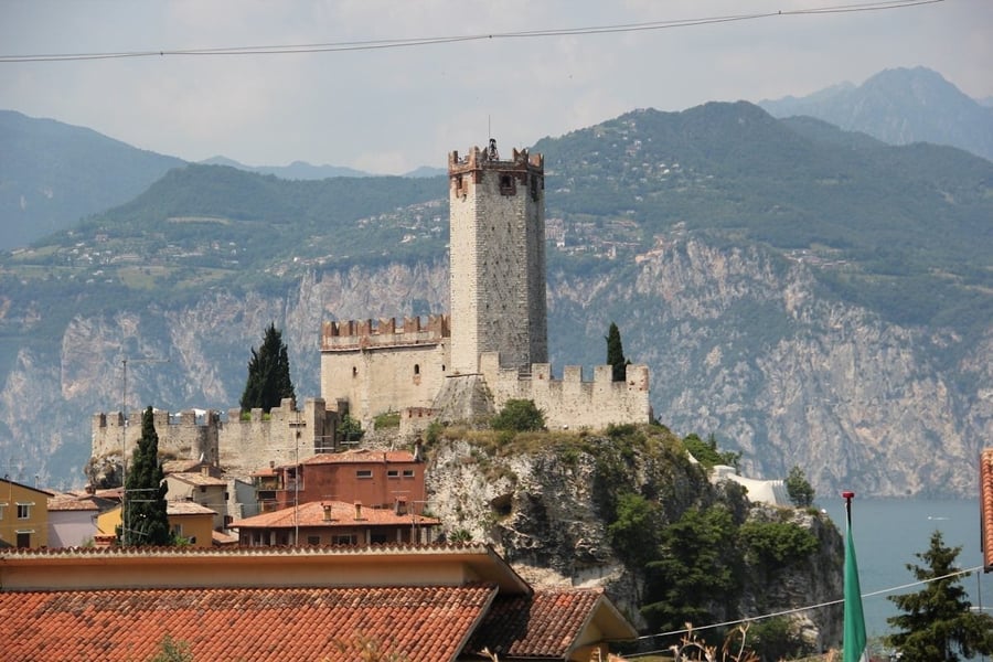 Castello Scaligero — La fortezza che arrestò Goethe