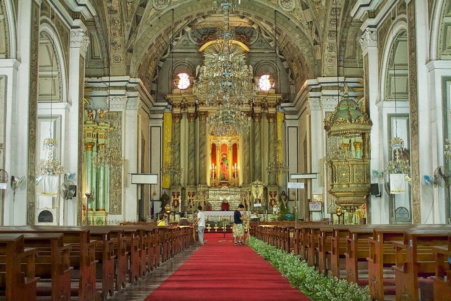 Chiesa di San Agustin — L'unico edificio di Intramuros sopravvissuto al 1945
