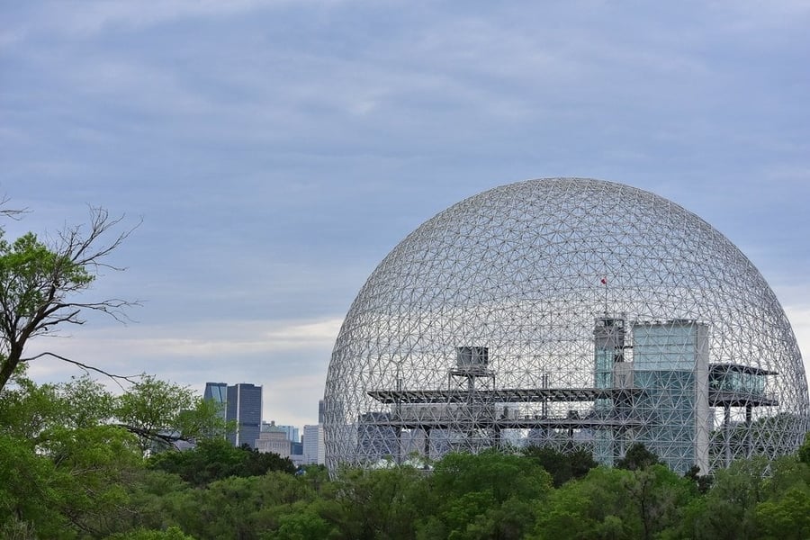La Biosphère — La sfera geodetica progettata da Buckminster Fuller