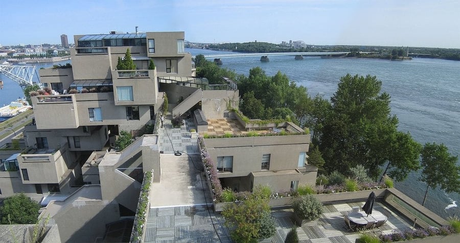 Habitat 67 — 354 moduli di cemento impilati come blocchi