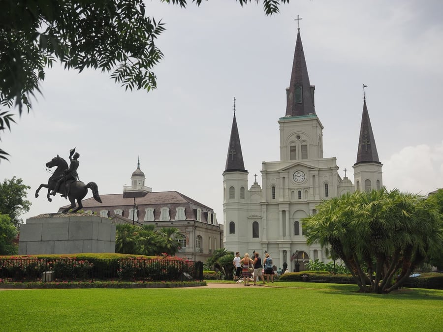 Jackson Square e la Cattedrale di Saint Louis — Le guglie della cattedrale cattolica più antica ancora in uso negli Stati Uniti