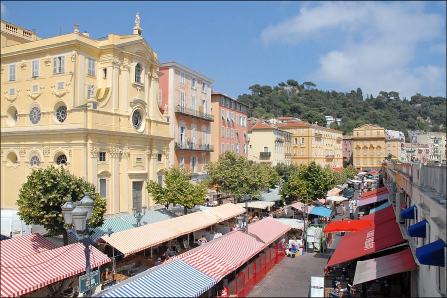 Cours Saleya — Il mercato dei fiori e dei sapori nel cuore di Vieux Nice