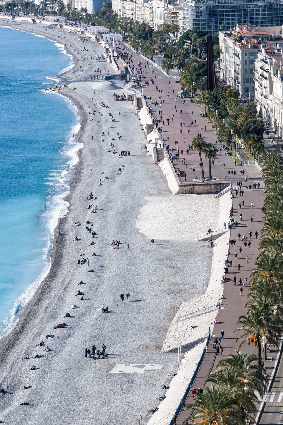 Promenade des Anglais — Il lungomare che ha reso celebre la Costa Azzurra, costruito grazie ai turisti inglesi
