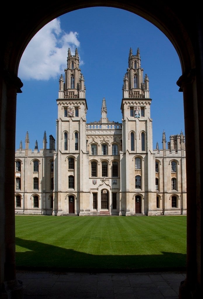 All Souls College — The college with no students, dedicated to the fallen