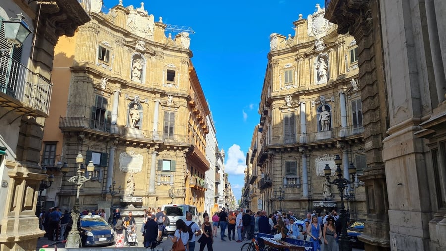 Quattro Canti — L'incrocio barocco di Piazza Vigliena