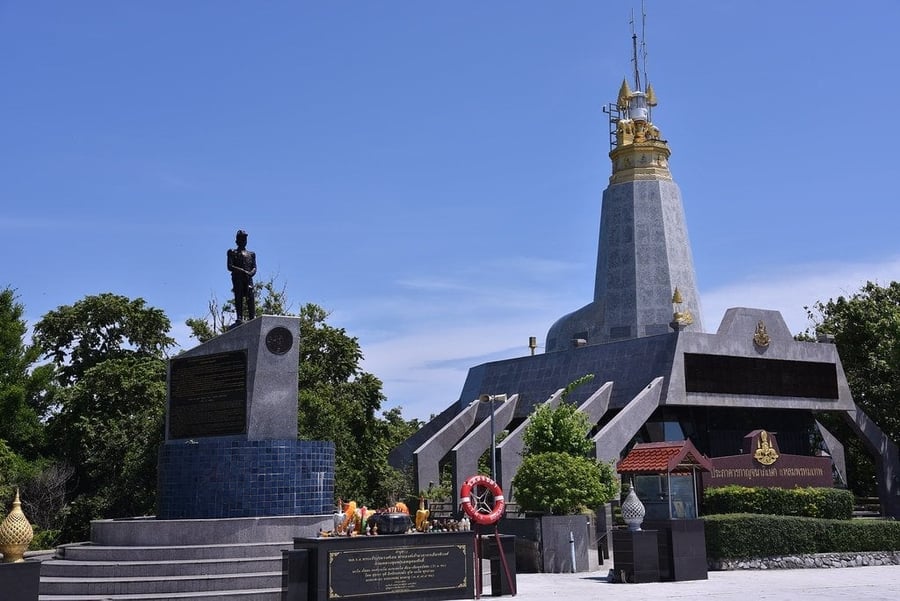Promthep Cape — Il faro costruito per i 50 anni di regno di Rama IX