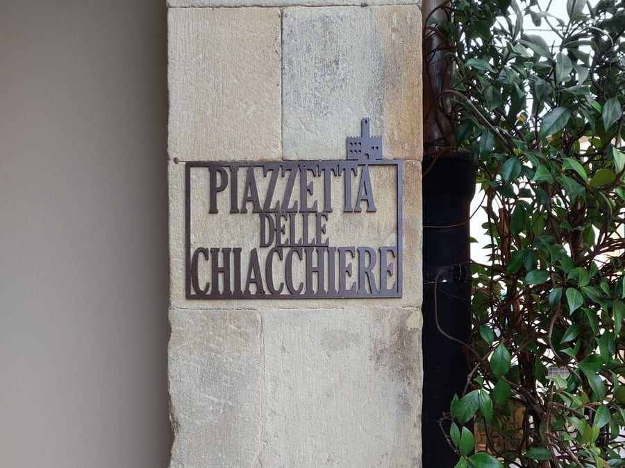 La Piazzetta delle Chiacchiere — Un nome che dice già tutto quello che serve sapere