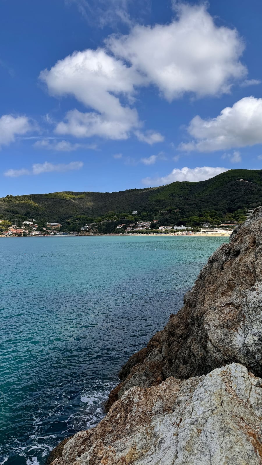 La costa dell'isola d'Elba — La più grande isola dell'arcipelago toscano