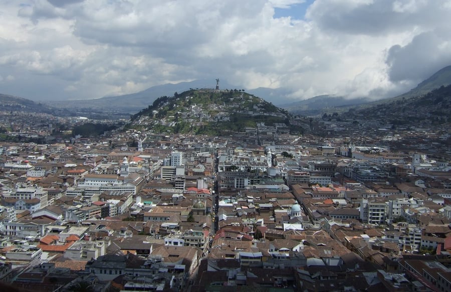 El Panecillo — La Virgen alata che veglia su Quito dall'alto della collina