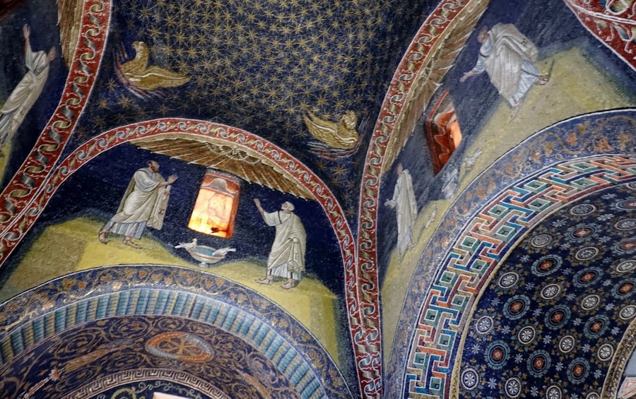 Mausoleum of Galla Placidia — A sky of golden stars enclosed in a small brick jewel box