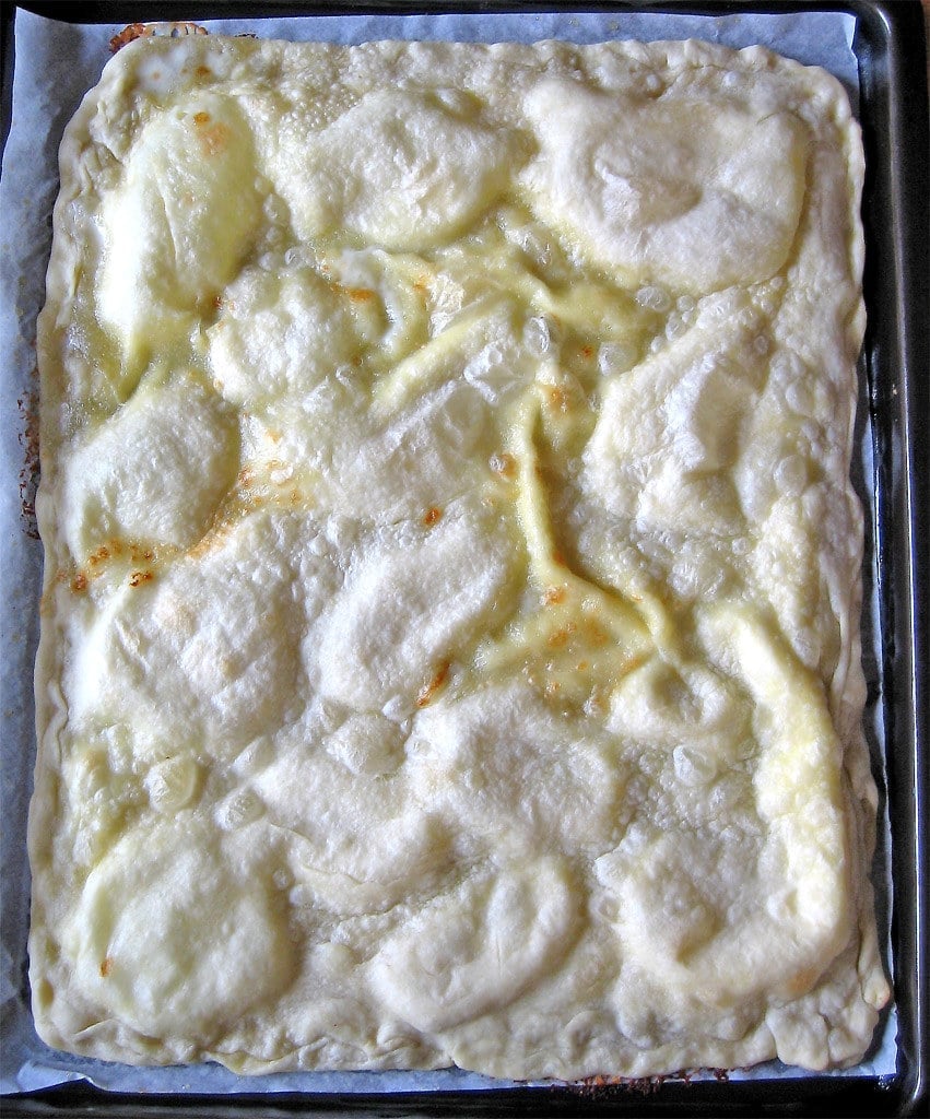 La focaccia col formaggio — Il piatto che ha reso Recco famosa in tutta Italia
