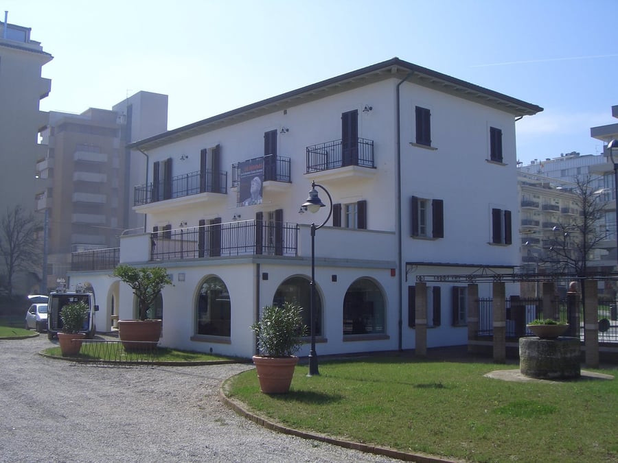 Villa Mussolini — La residenza estiva sul lungomare