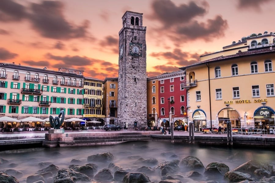 Torre Apponale — Il simbolo della città sul porto